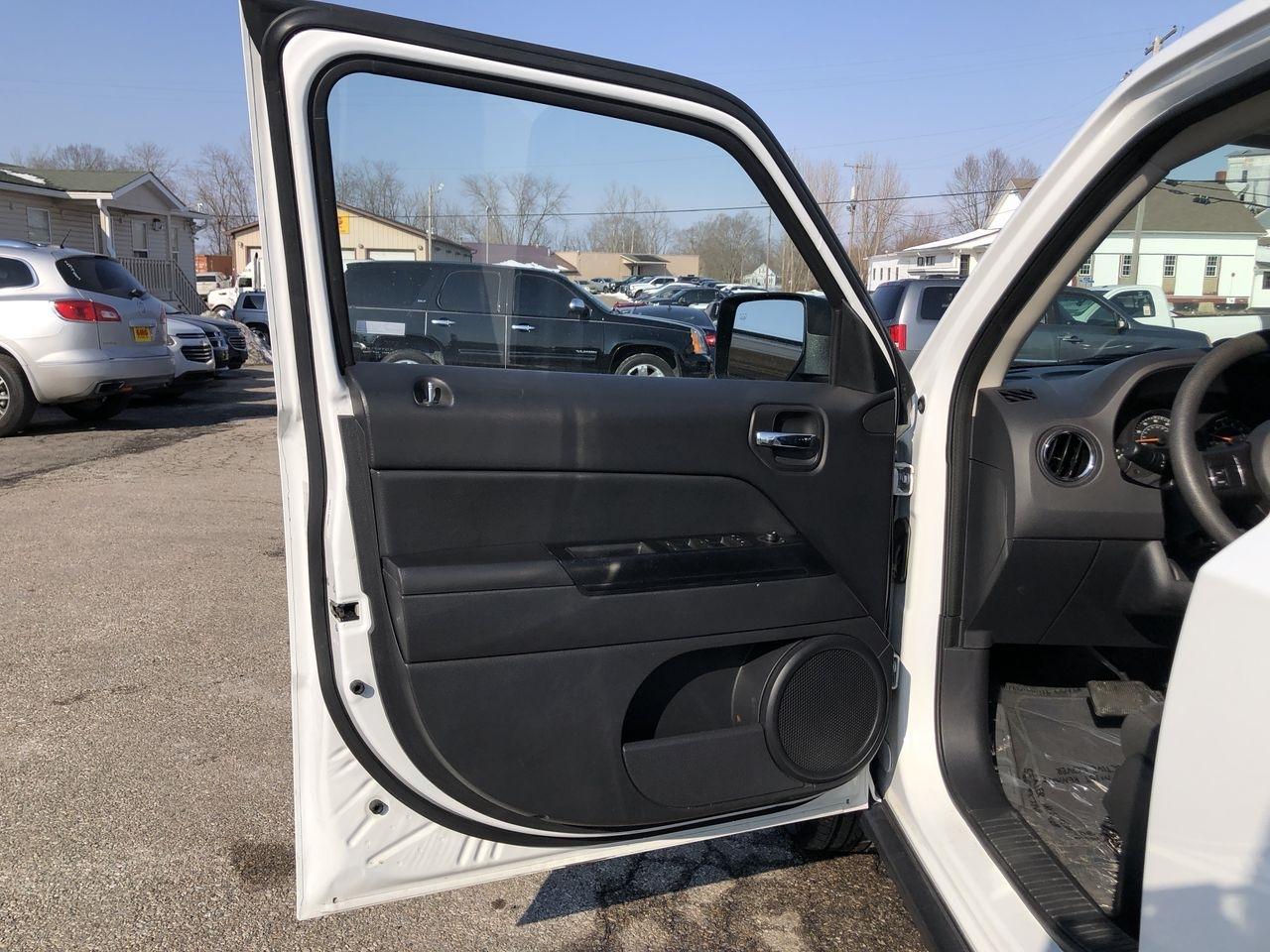 Jeep Patriot FWD 4dr Sport 2016