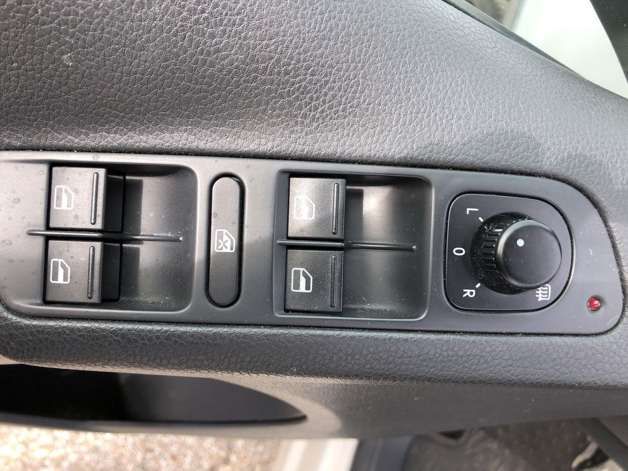 Volkswagen Tiguan 2WD 4dr Auto S 2013