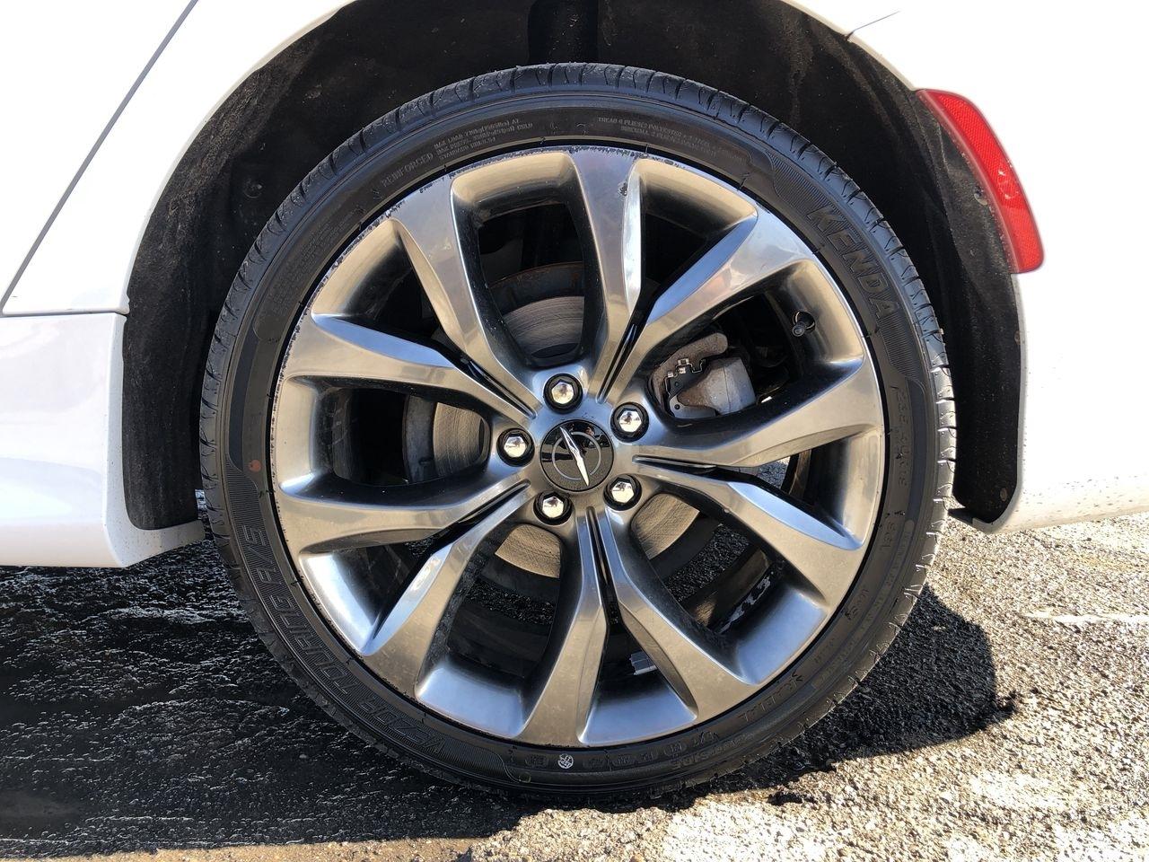 Chrysler 200 4dr Sdn S FWD 2016