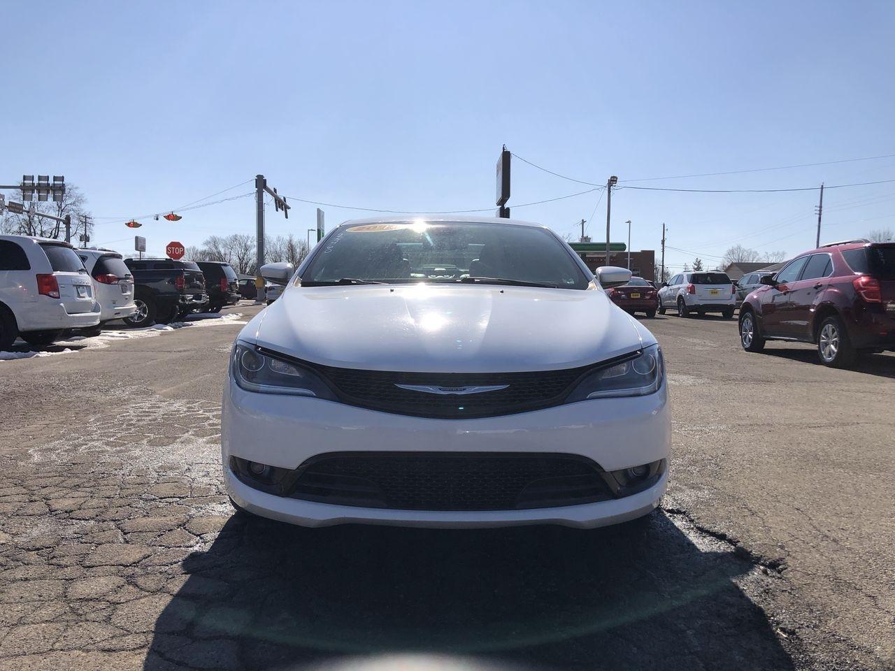 Chrysler 200 4dr Sdn S FWD 2016