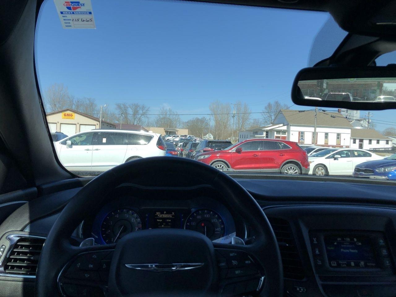 Chrysler 200 4dr Sdn S FWD 2016