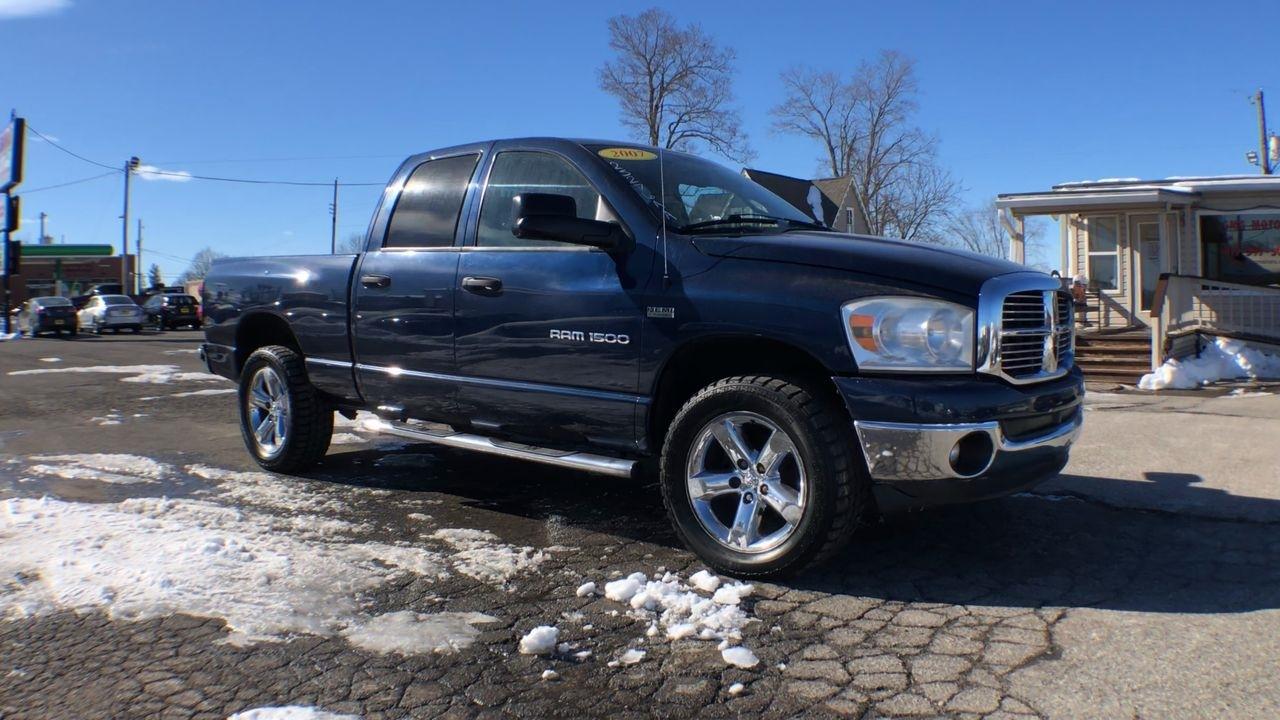 Dodge Ram 1500 4WD Quad Cab 140.5" SLT 2007