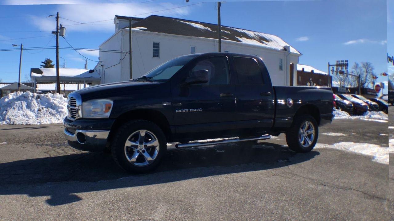 Dodge Ram 1500 4WD Quad Cab 140.5" SLT 2007