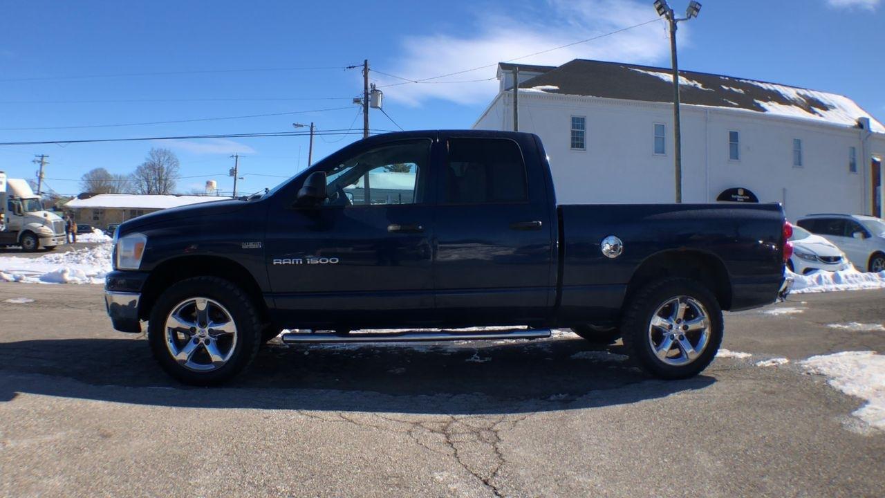 Dodge Ram 1500 4WD Quad Cab 140.5" SLT 2007