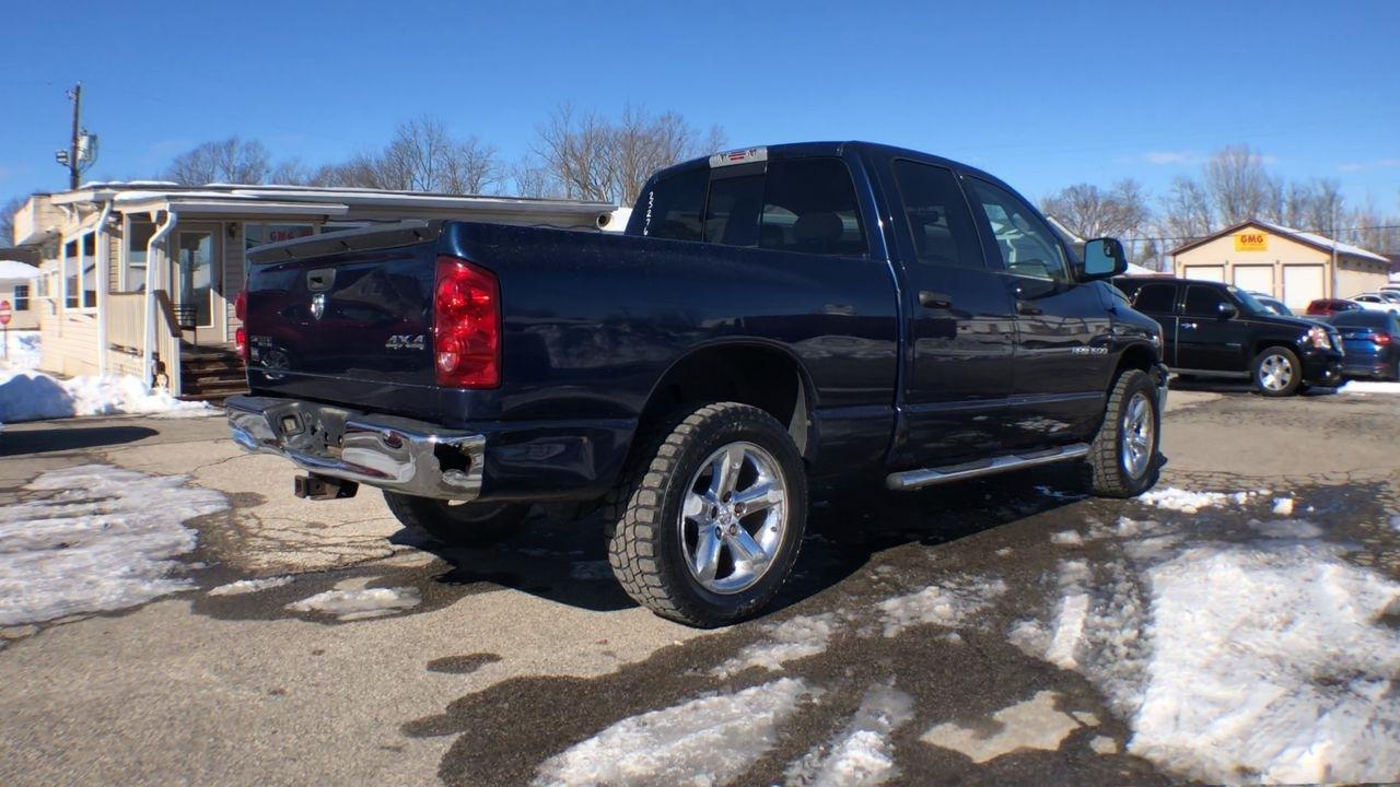 Dodge Ram 1500 4WD Quad Cab 140.5" SLT 2007