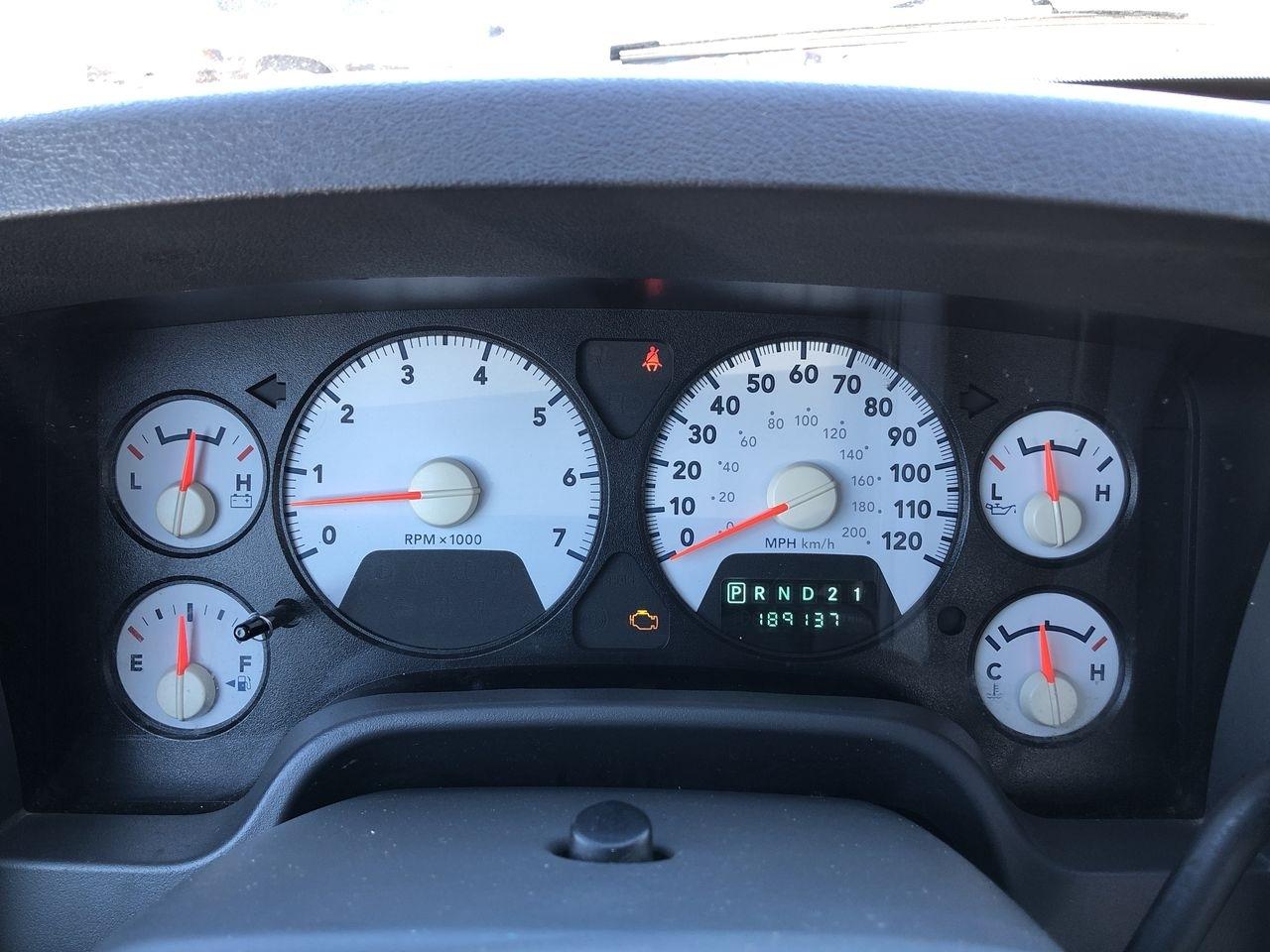 Dodge Ram 1500 4WD Quad Cab 140.5" SLT 2007