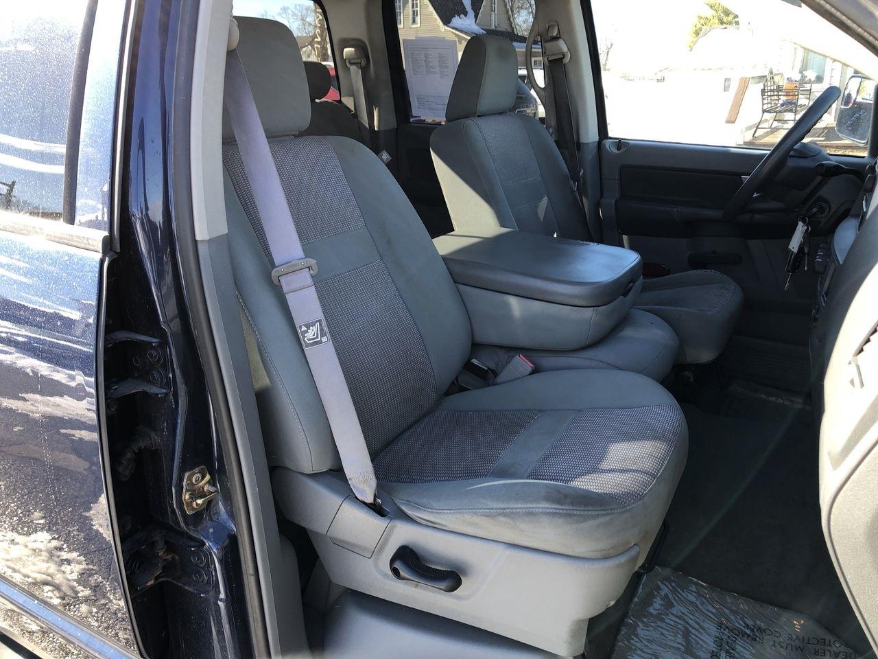 Dodge Ram 1500 4WD Quad Cab 140.5" SLT 2007