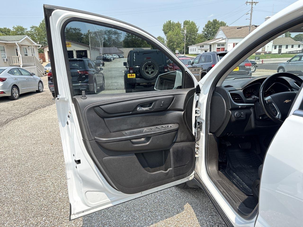 Chevrolet Traverse FWD 4dr LT w/1LT 2016