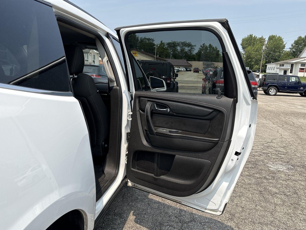 Chevrolet Traverse FWD 4dr LT w/1LT 2016