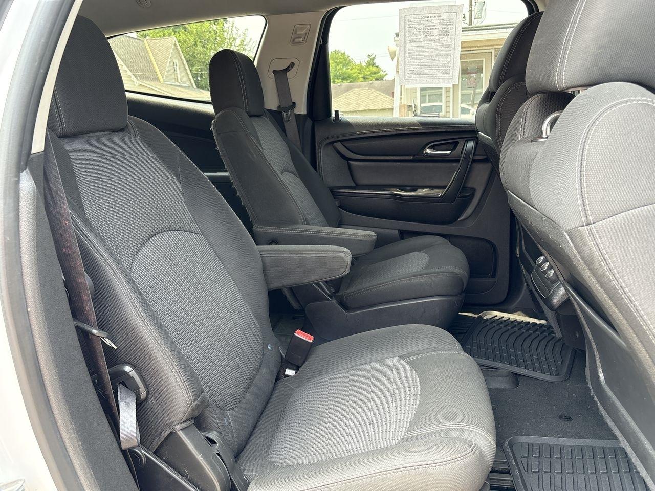 Chevrolet Traverse FWD 4dr LT w/1LT 2016