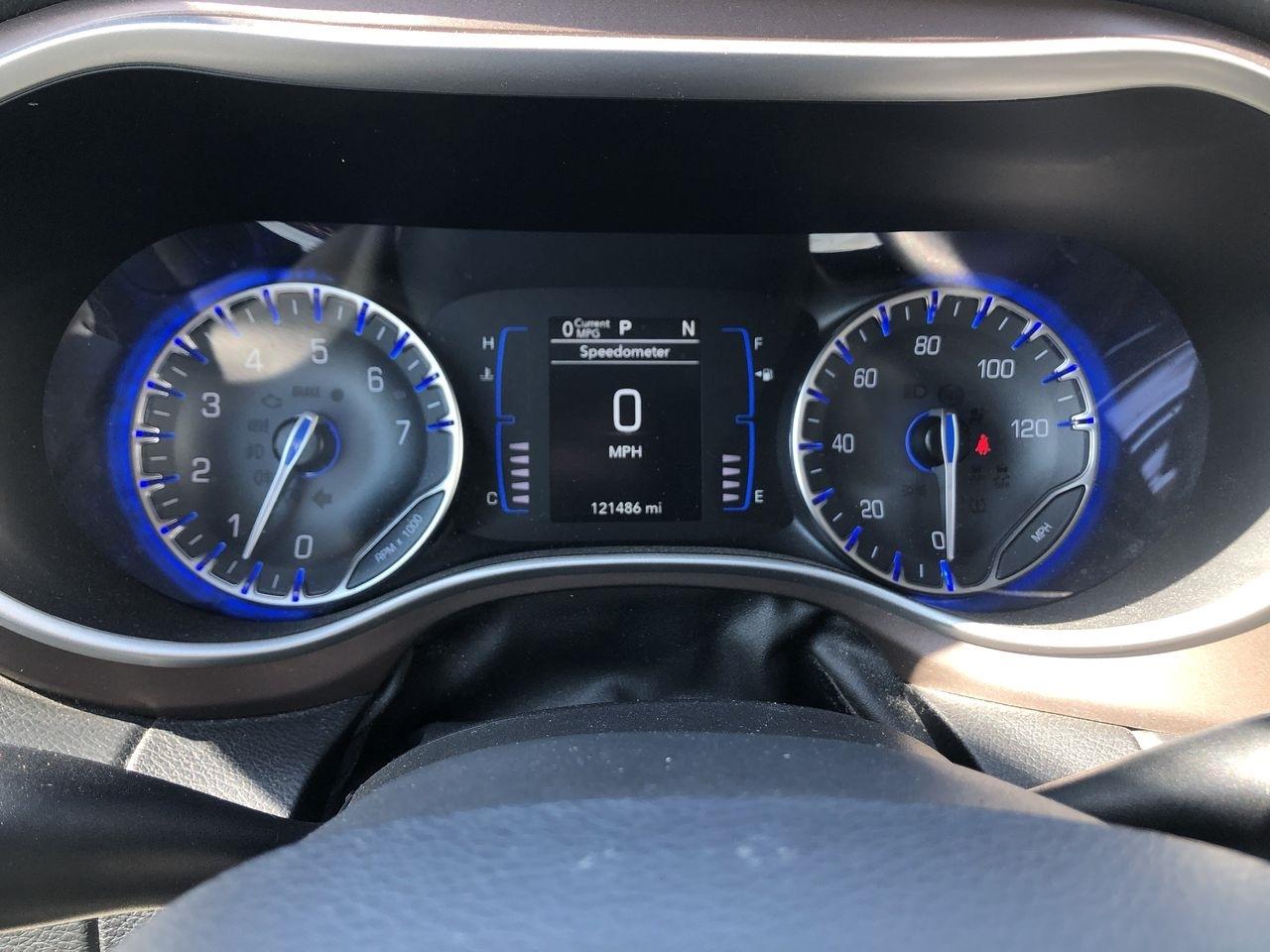 Chrysler Pacifica Touring L FWD 2018