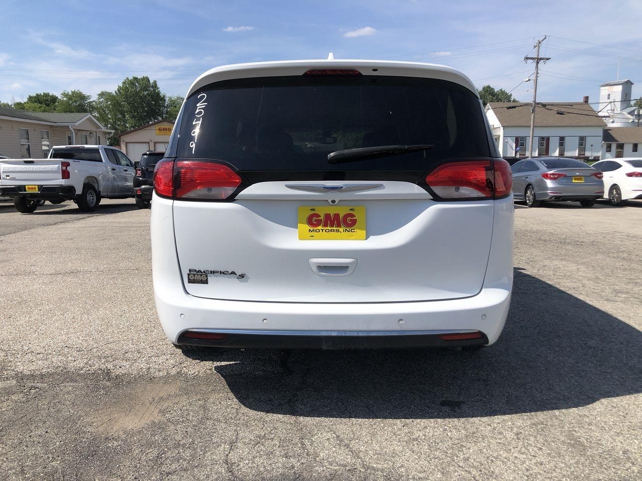 Chrysler Pacifica Touring L FWD 2018