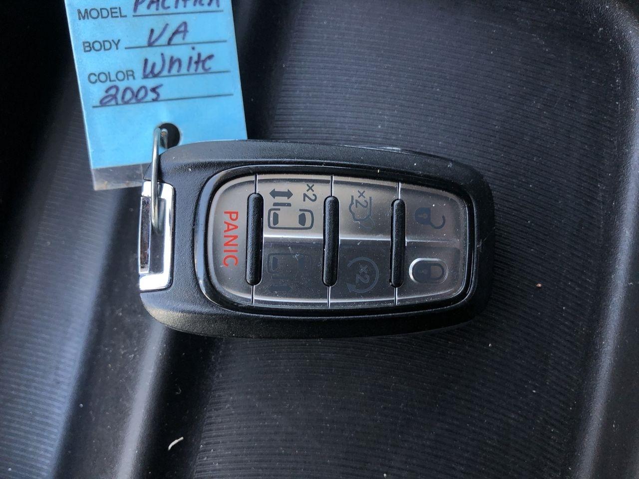Chrysler Pacifica Touring L FWD 2018