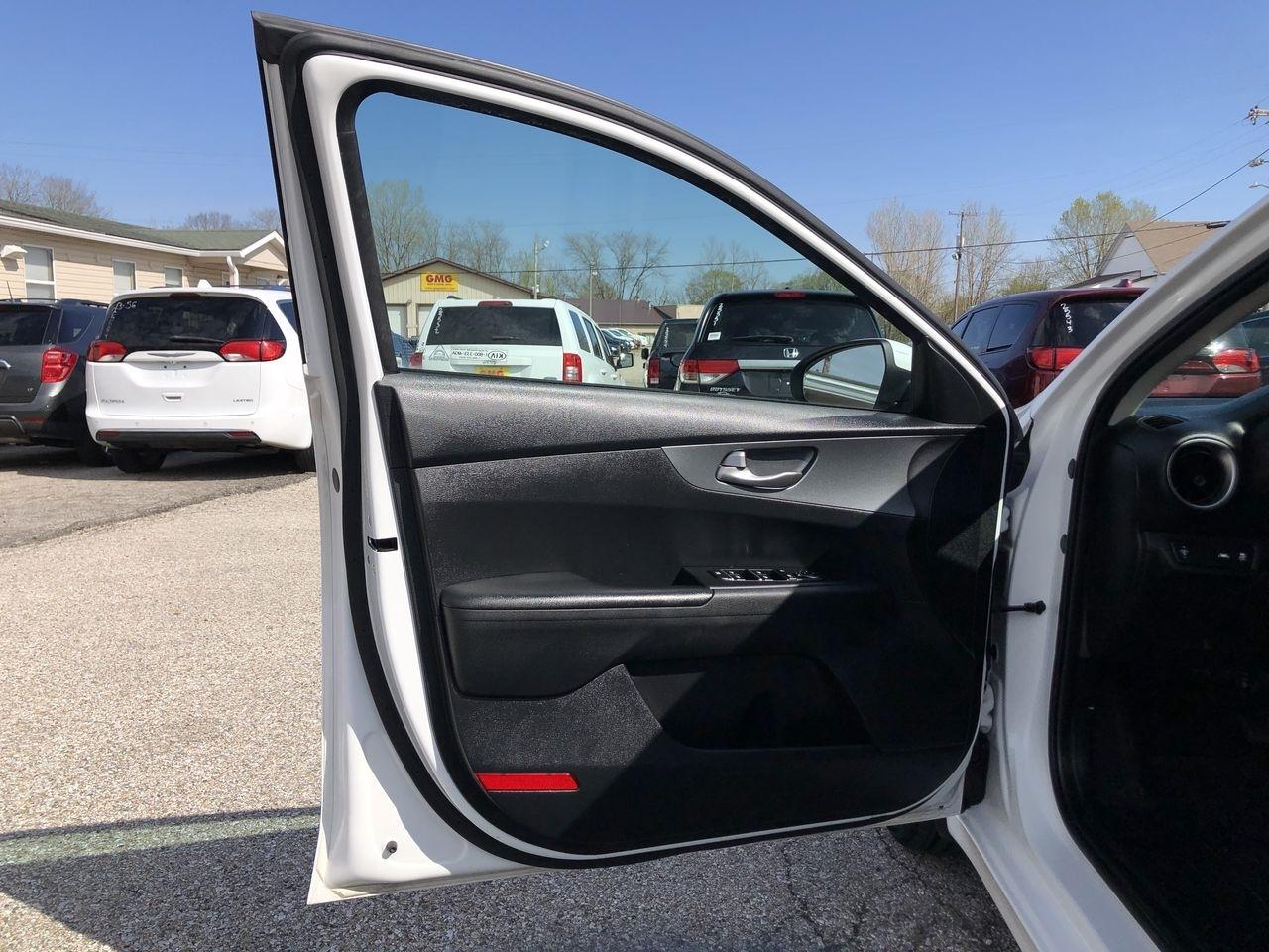 Kia Forte LXS IVT 2021