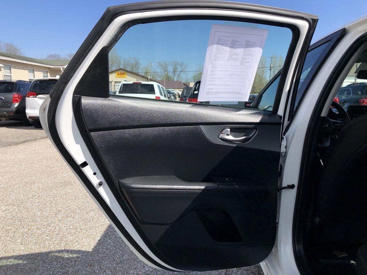 Kia Forte LXS IVT 2021