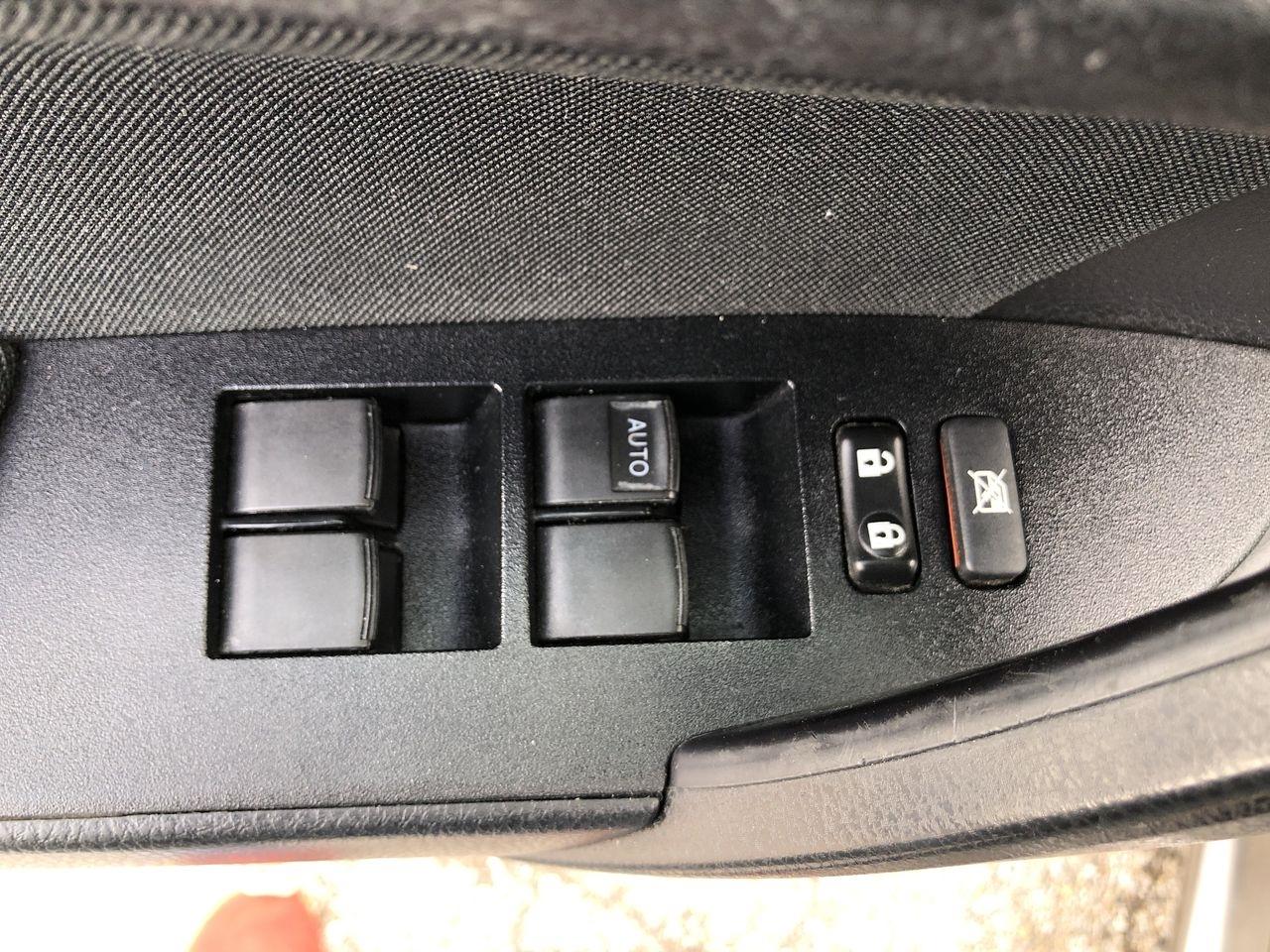 Toyota Corolla L CVT (Natl) 2017