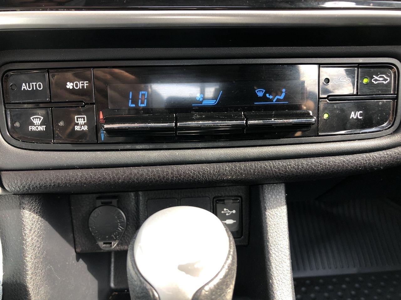 Toyota Corolla L CVT (Natl) 2017