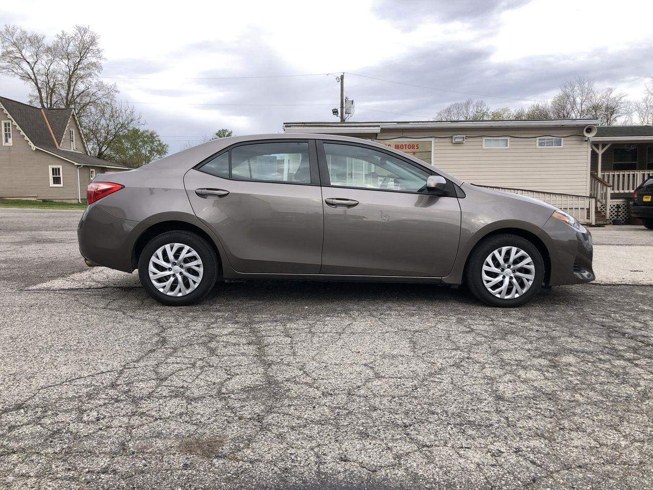 Toyota Corolla L CVT (Natl) 2017