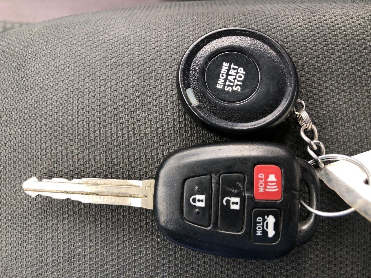 Toyota Corolla L CVT (Natl) 2017