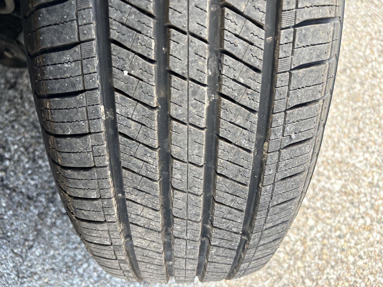 Honda Pilot 4WD 4dr Touring w/RES & Navi 2015