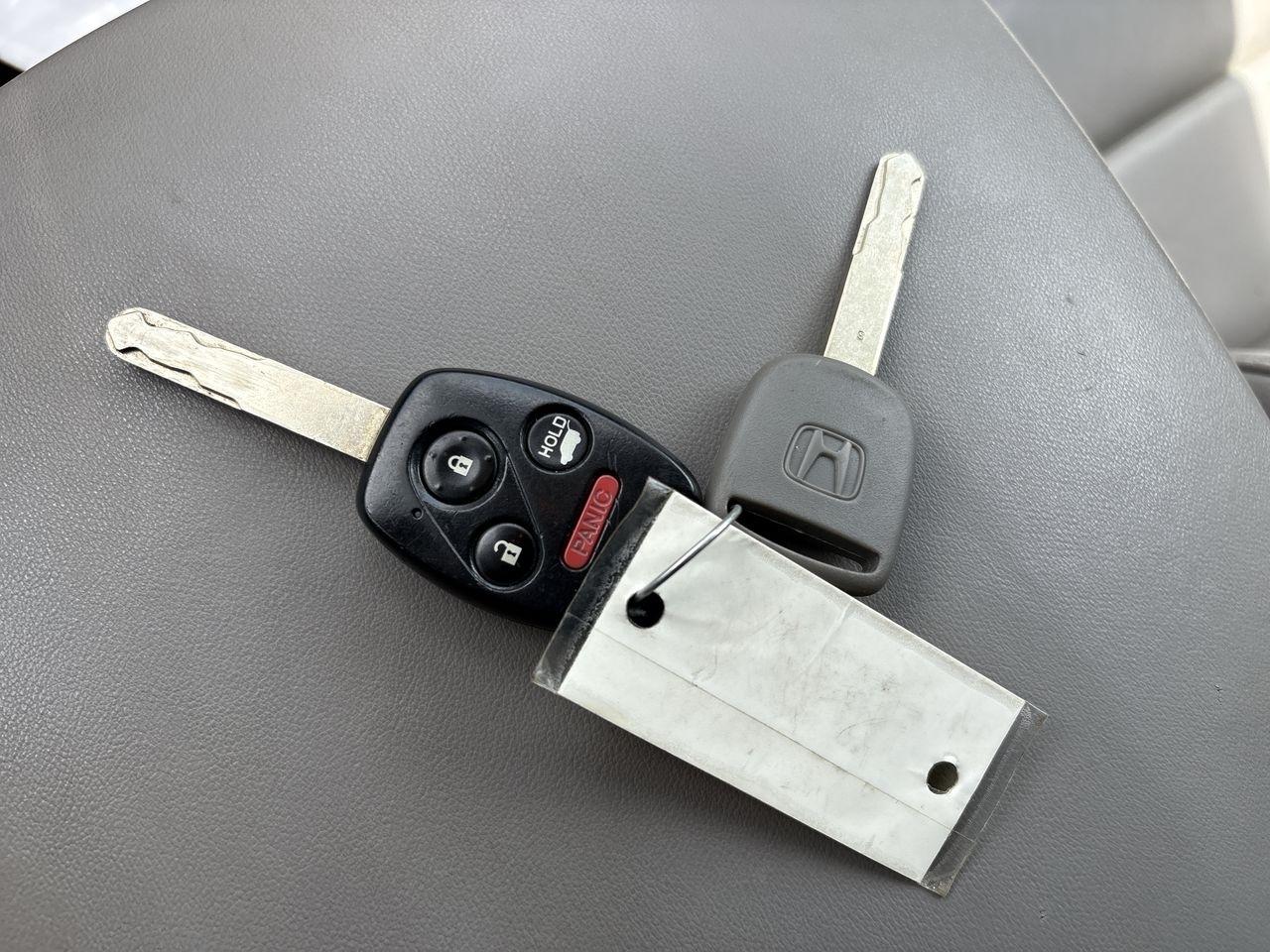 Honda Pilot 4WD 4dr Touring w/RES & Navi 2015
