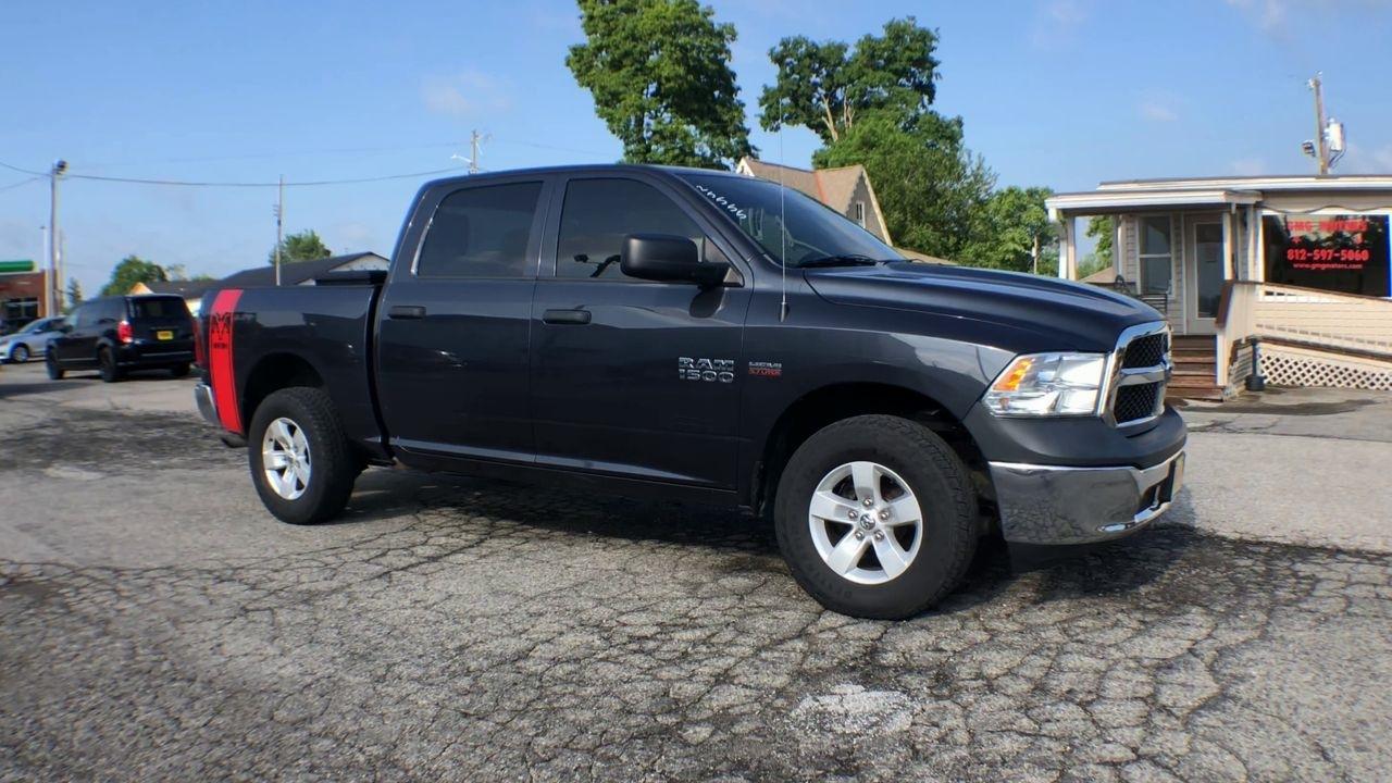 RAM 1500 4WD Crew Cab 140.5" SSV 2015