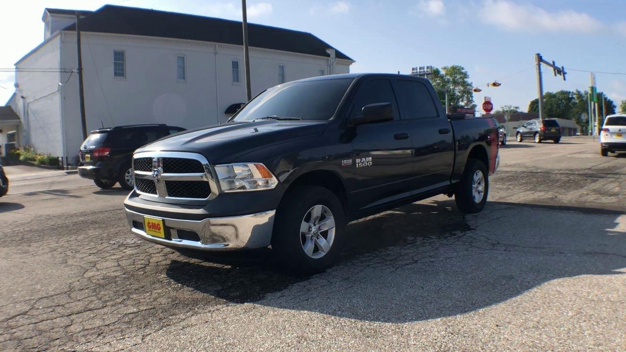 RAM 1500 4WD Crew Cab 140.5" SSV 2015