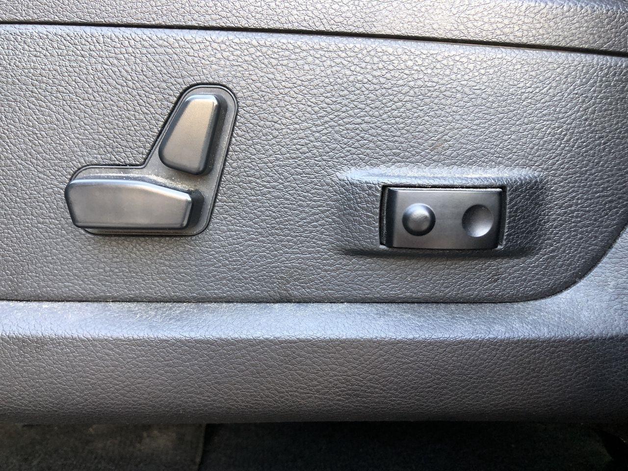 RAM 1500 4WD Crew Cab 140.5" SSV 2015