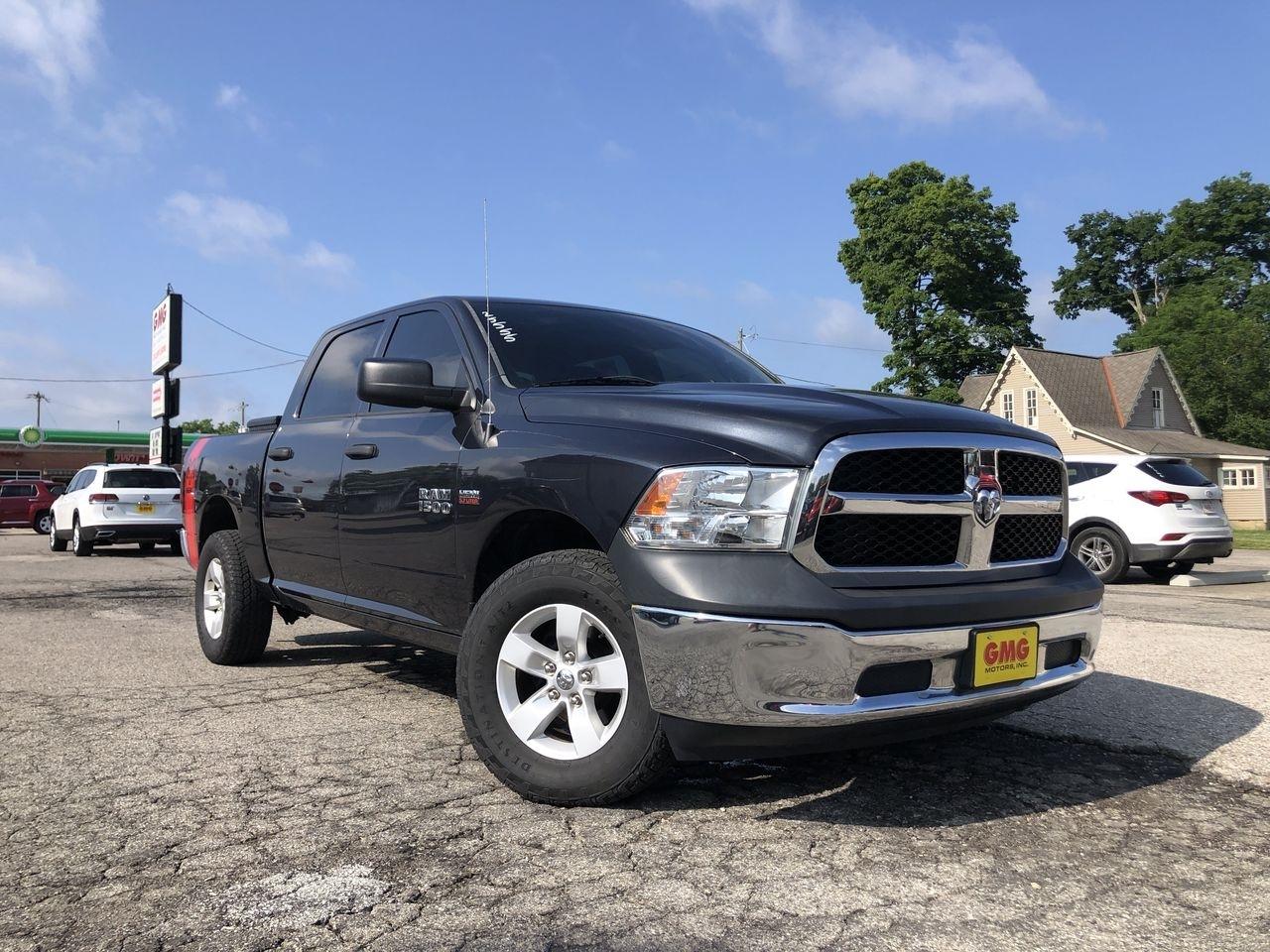 RAM 1500 4WD Crew Cab 140.5" SSV 2015