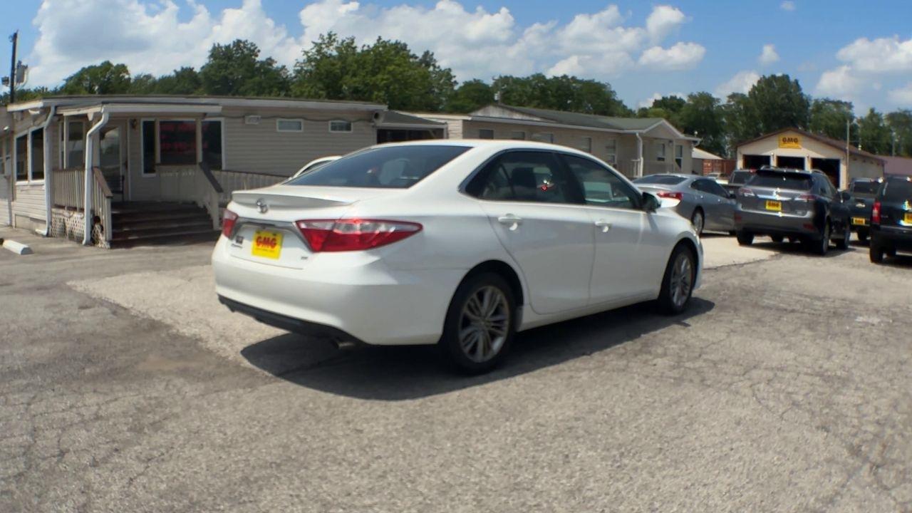 Toyota Camry 4dr Sdn I4 Auto XLE (Natl) 2015