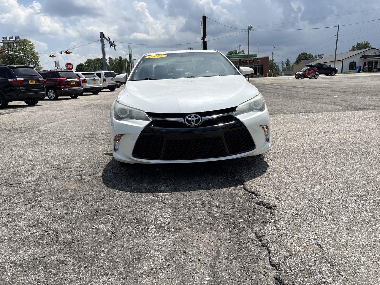 Toyota Camry 4dr Sdn I4 Auto XLE (Natl) 2015