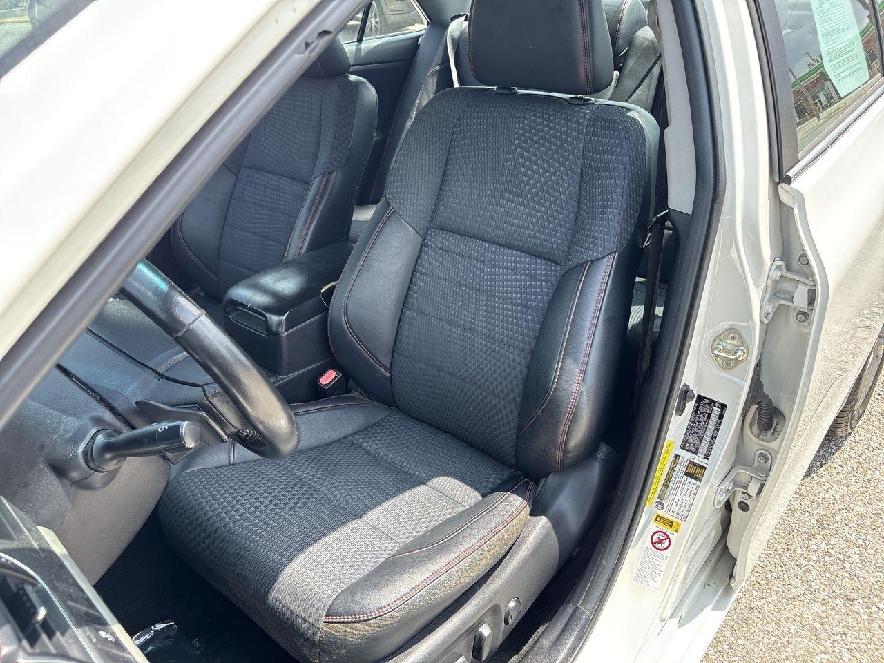 Toyota Camry 4dr Sdn I4 Auto XLE (Natl) 2015