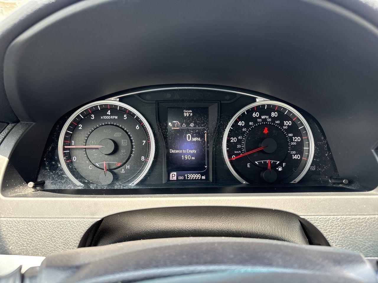 Toyota Camry 4dr Sdn I4 Auto XLE (Natl) 2015