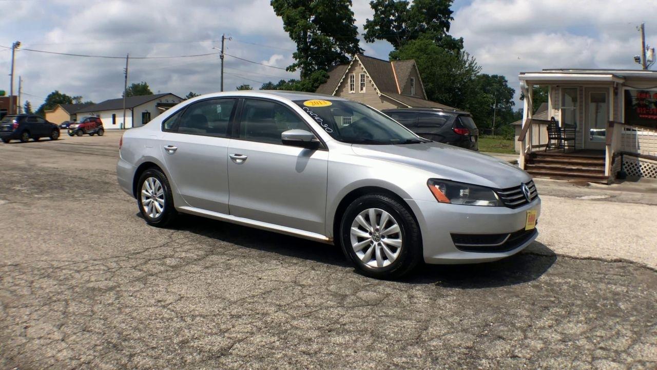 Volkswagen Passat 4dr Sdn 2.5L Manual S PZEV 2013
