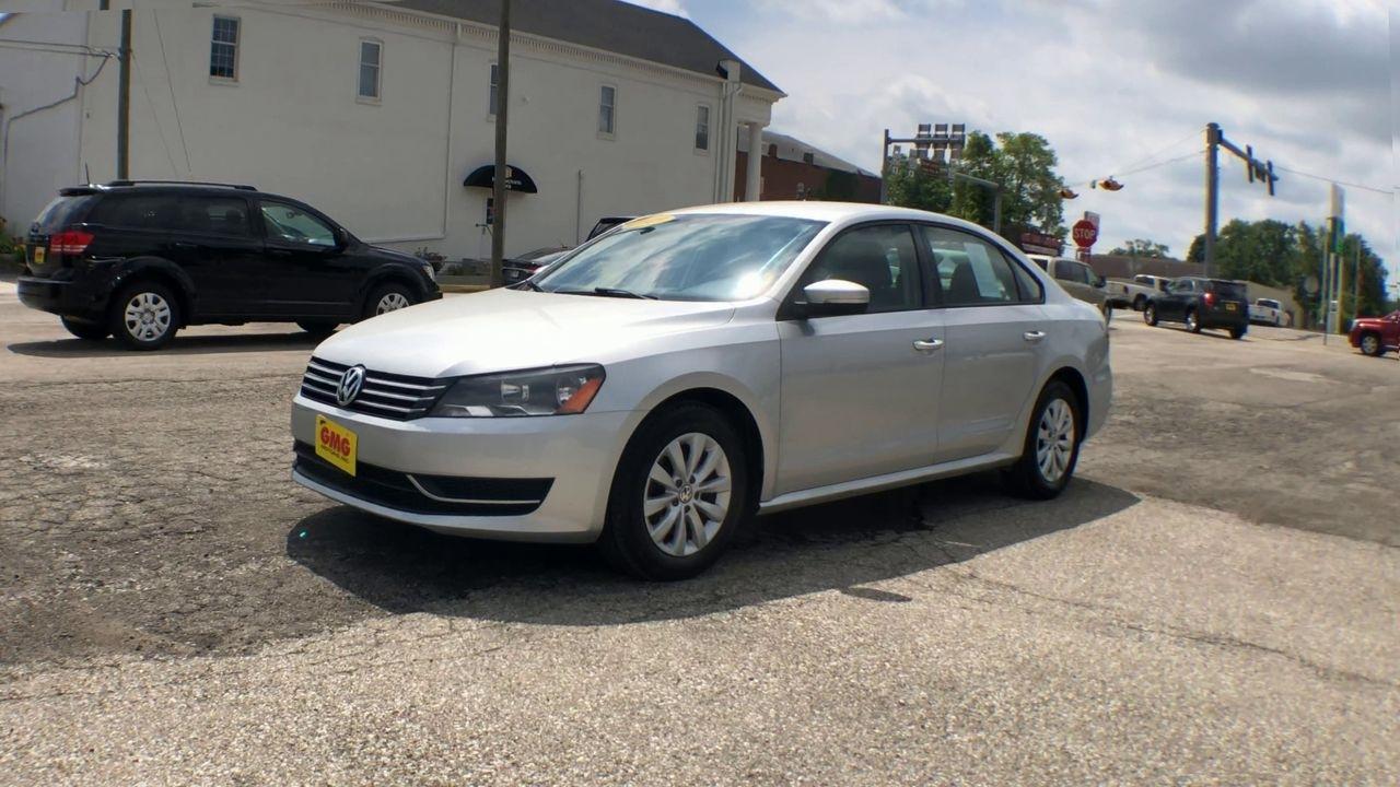 Volkswagen Passat 4dr Sdn 2.5L Manual S PZEV 2013