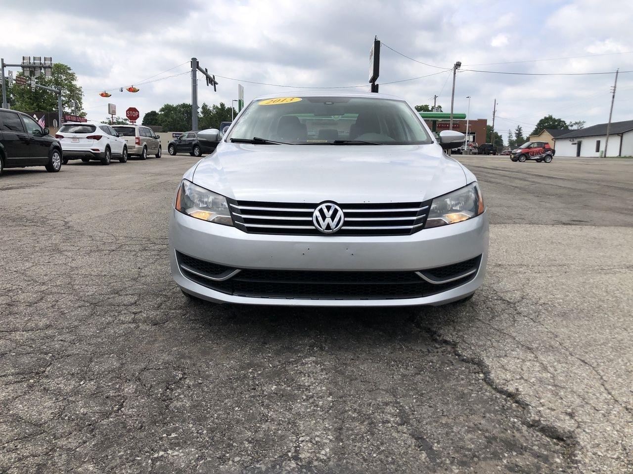 Volkswagen Passat 4dr Sdn 2.5L Manual S PZEV 2013