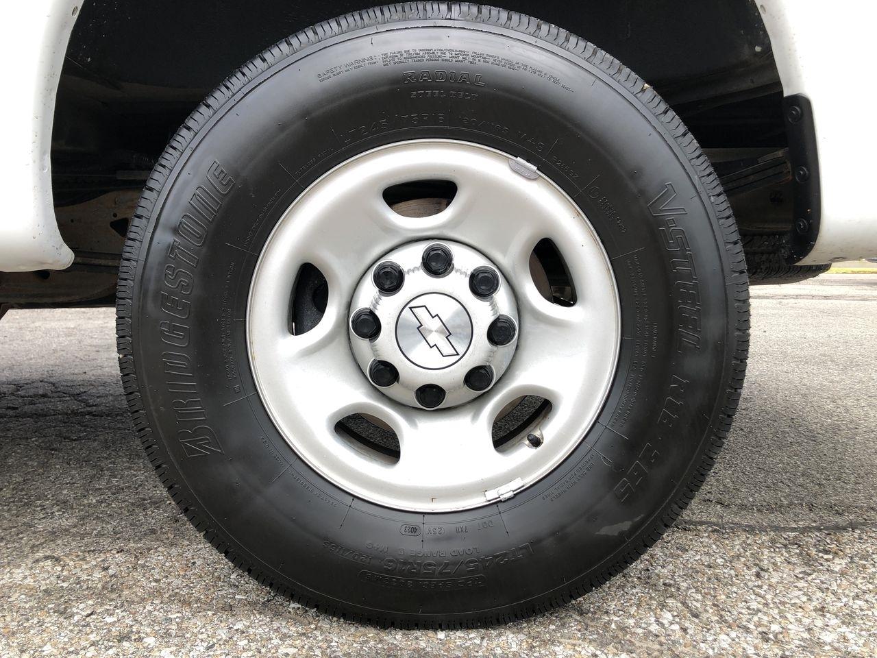 Chevrolet Express Cargo Van RWD 2500 135" 2019