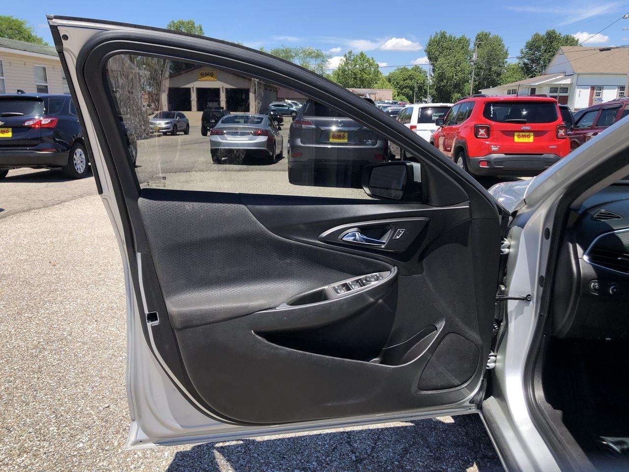 Chevrolet Malibu 4dr Sdn LT w/1LT 2018