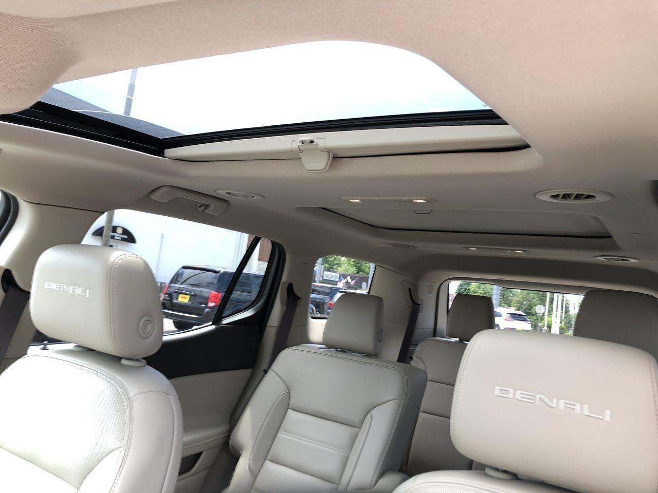 GMC Acadia AWD 4dr Denali 2018