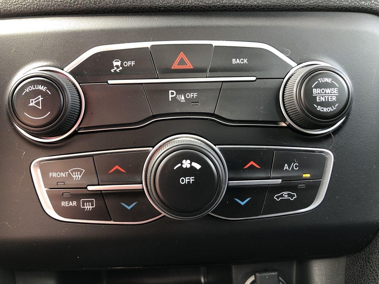 Dodge Charger 4dr Sdn SE AWD 2015
