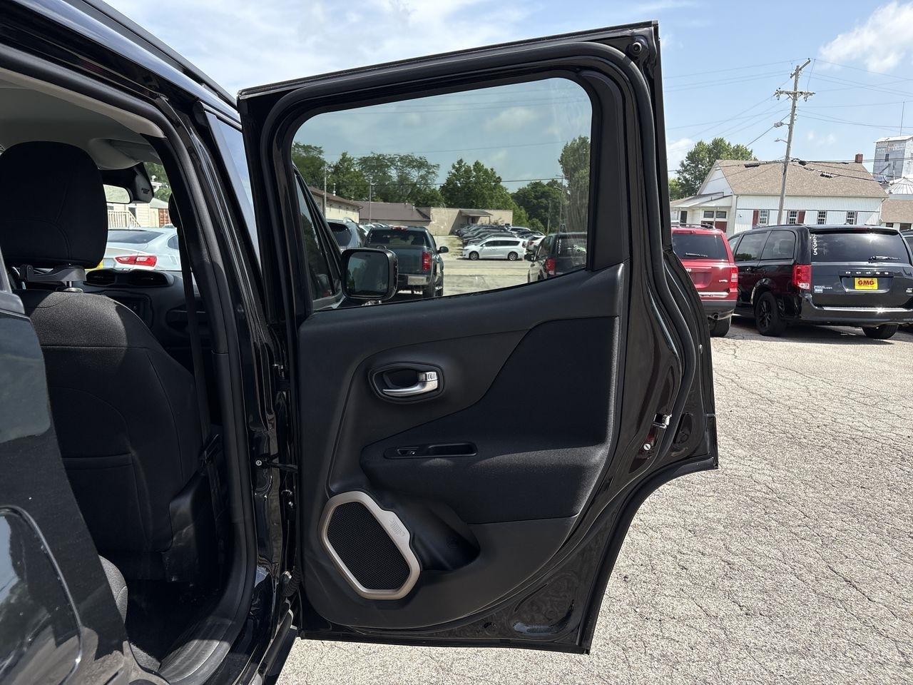 Jeep Renegade FWD 4dr Latitude 2016