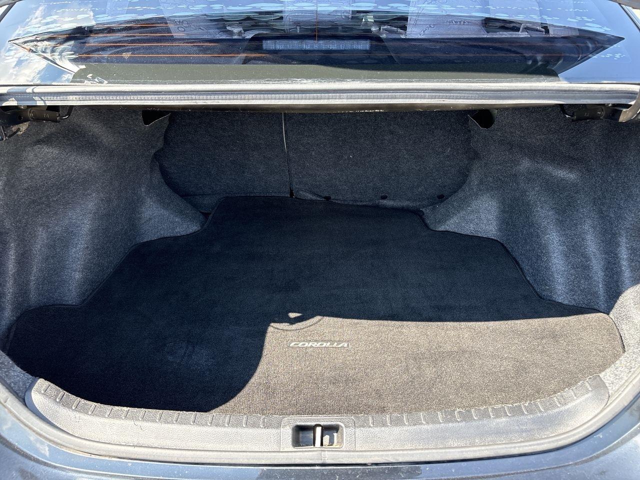 Toyota Corolla 4dr Sdn Man L (Natl) 2014