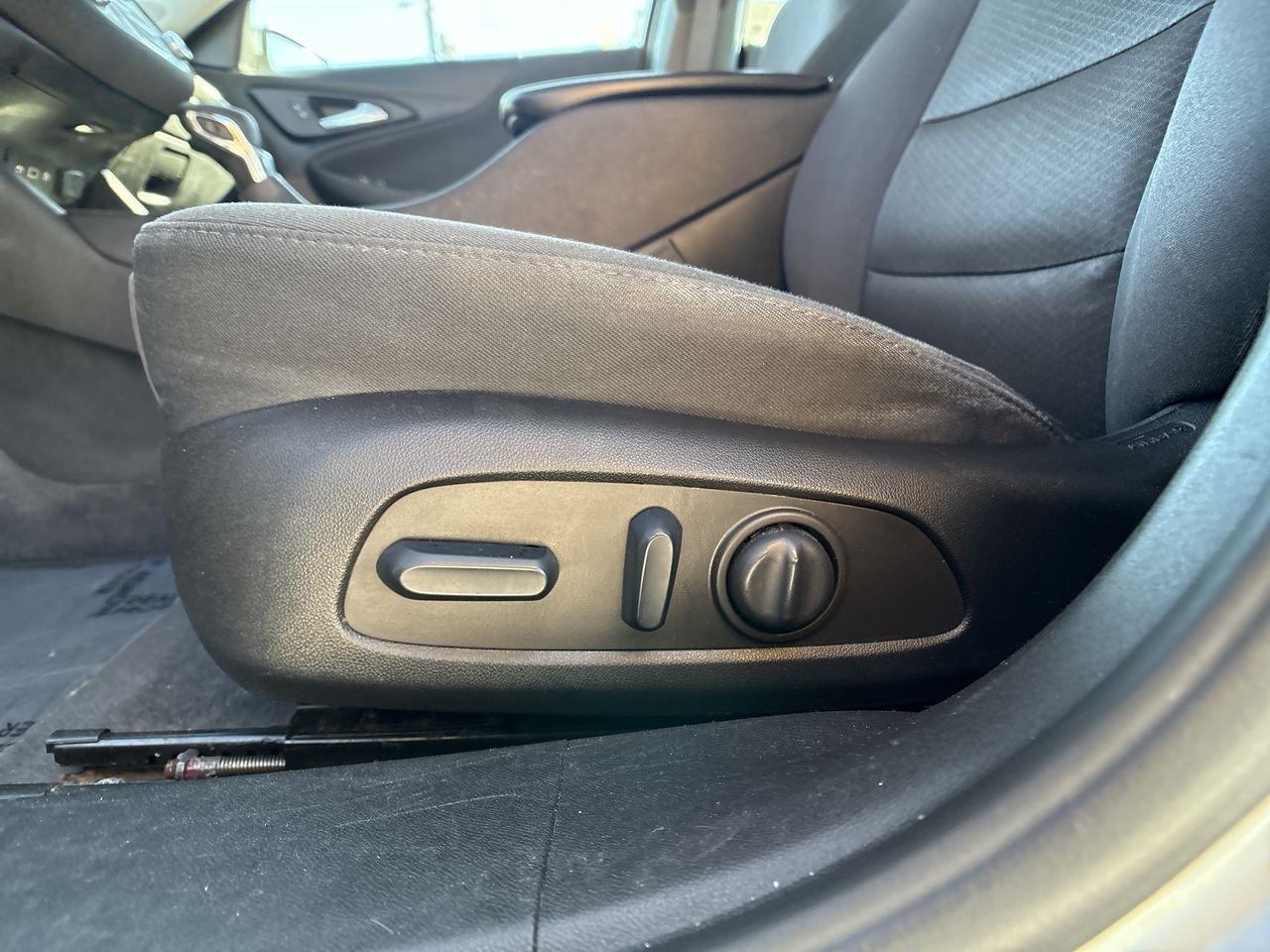 Chevrolet Malibu 4dr Sdn LT 2022