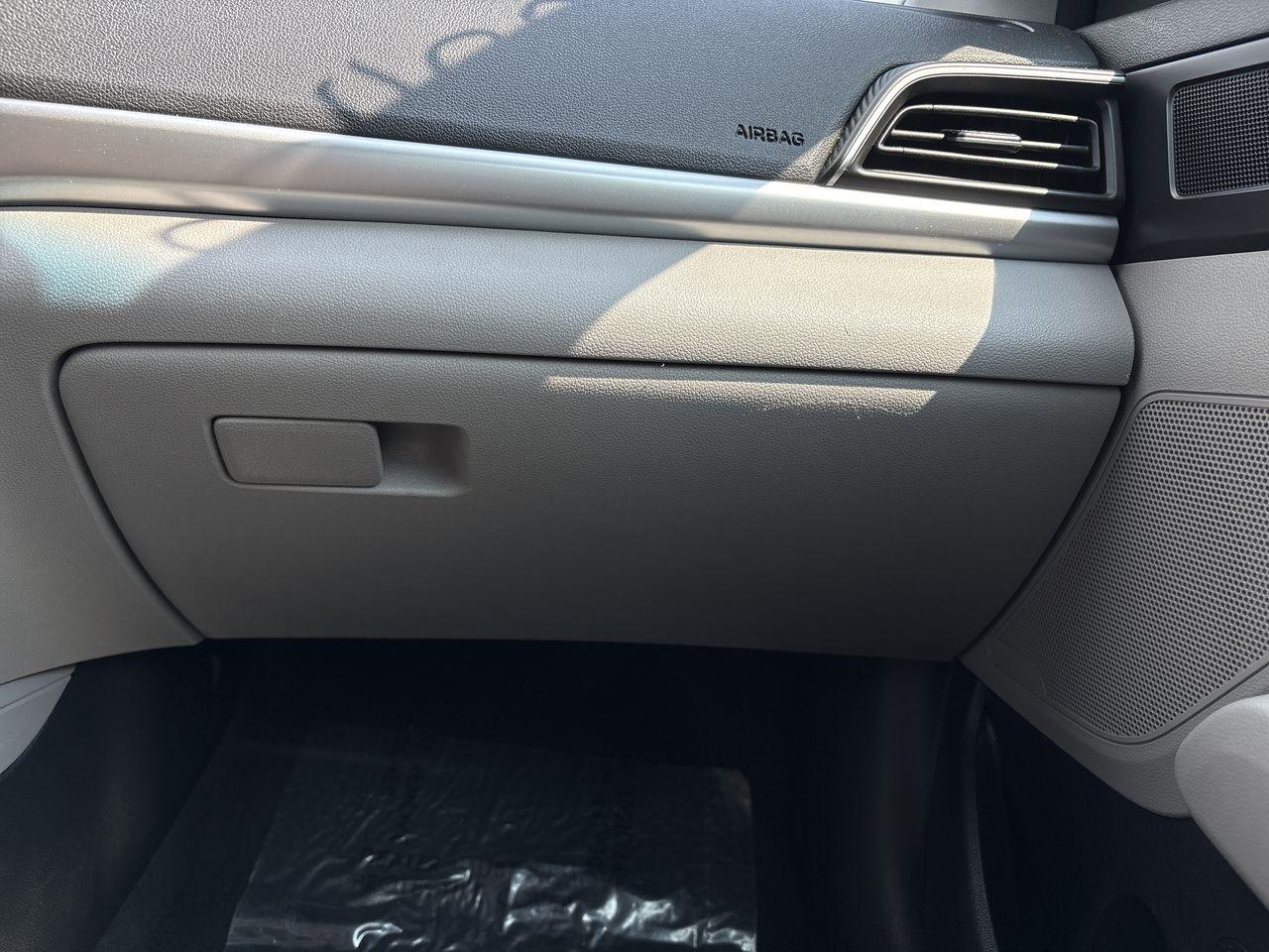 Hyundai Elantra SEL IVT 2020
