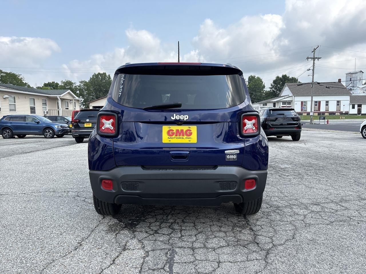 Jeep Renegade Latitude FWD 2021