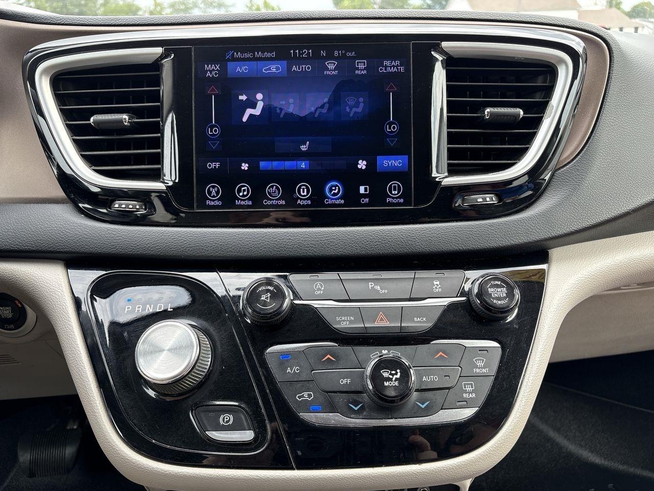 Chrysler Pacifica Touring-L FWD 2017