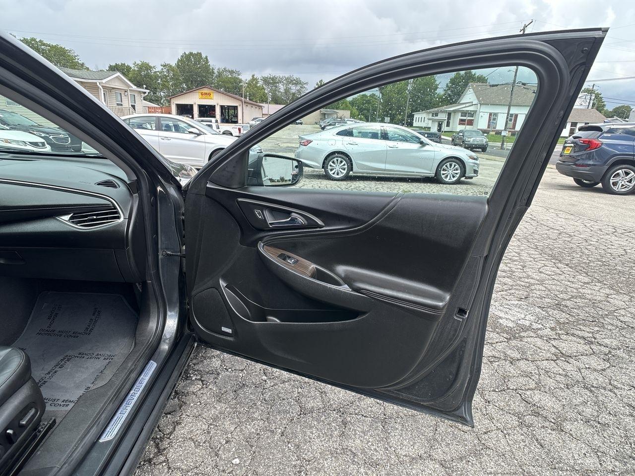 Chevrolet Malibu 4dr Sdn Premier w/2LZ 2018