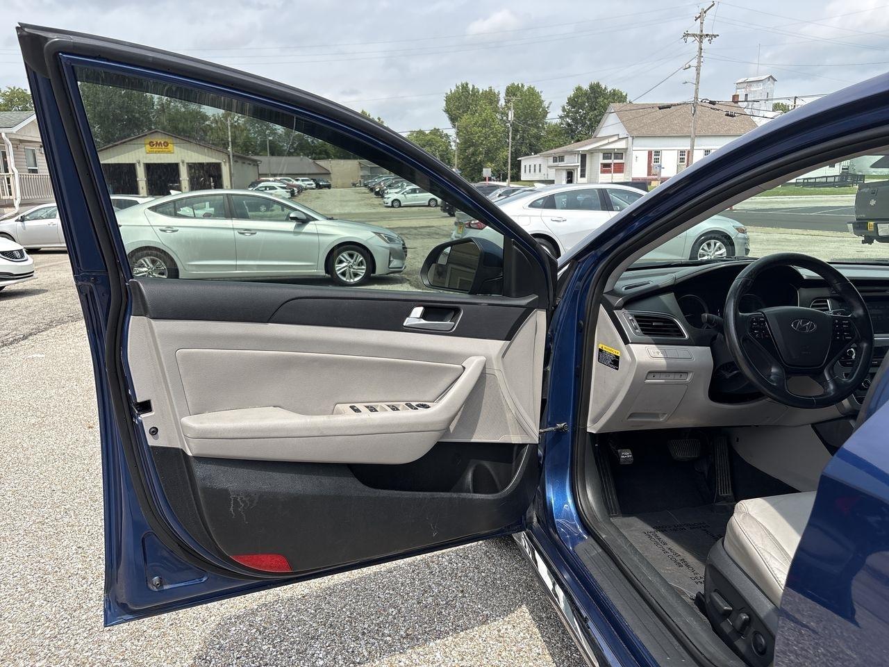 Hyundai Sonata 4dr Sdn 2.4L Sport 2016