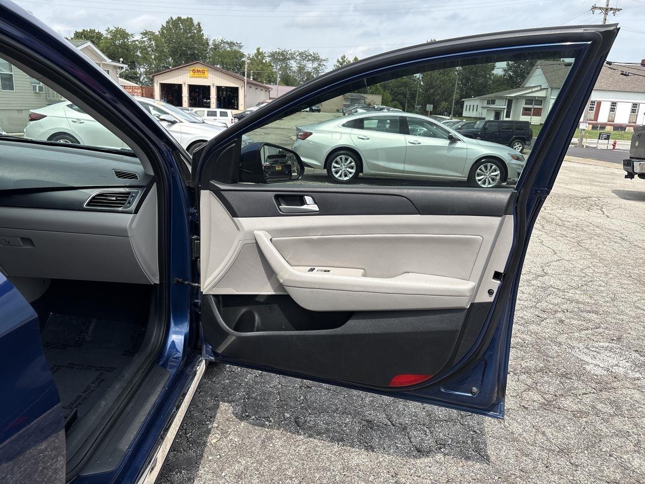 Hyundai Sonata 4dr Sdn 2.4L Sport 2016