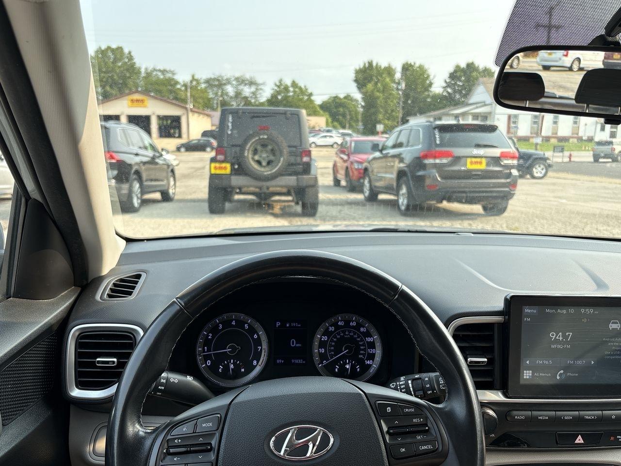 Hyundai Venue SEL IVT 2020